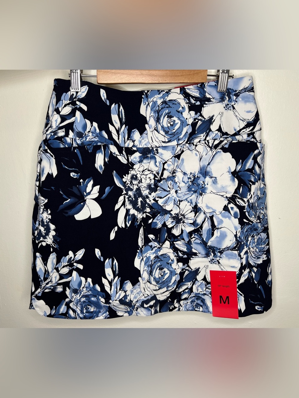 Brand New-S.C. & CO. Build in Stretch Shorts Front Pockets Tummy Control Skort